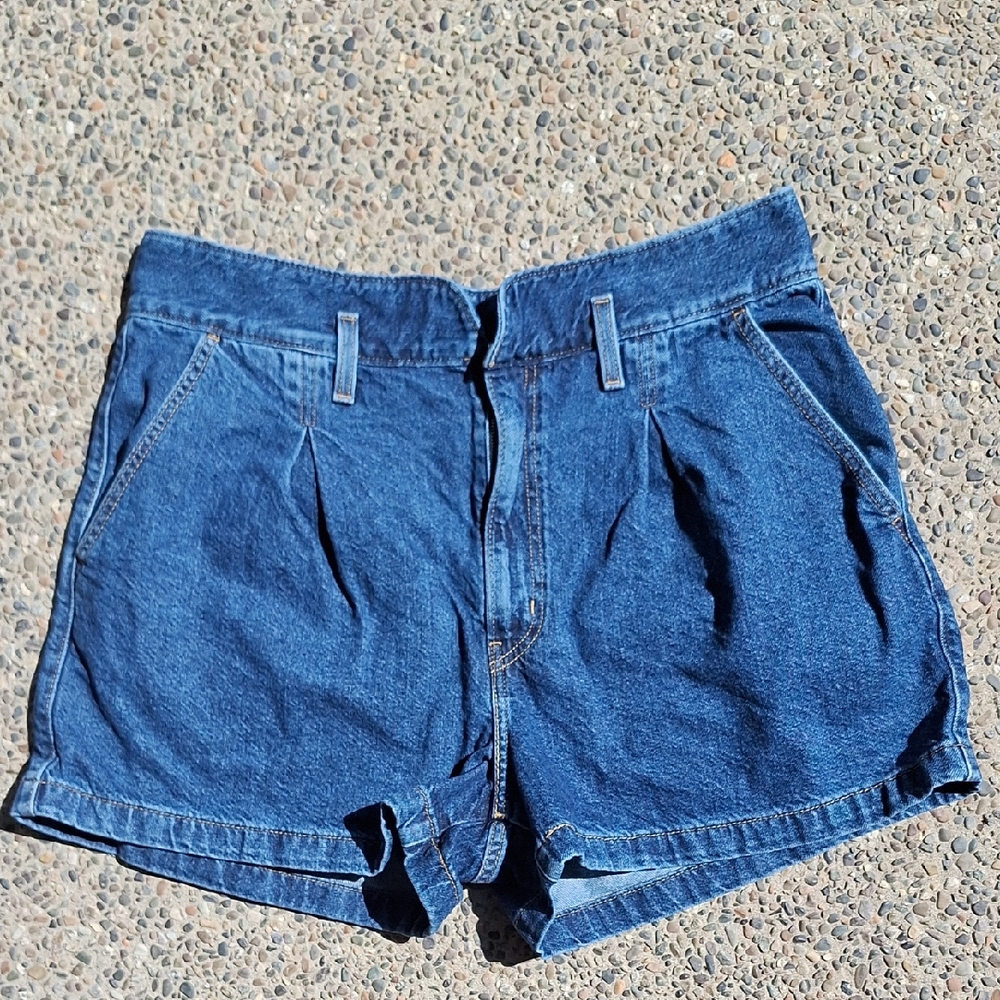 NWOT Levi's Mom Shorts 100% Cotton High Rise Retro 80s 90s Style